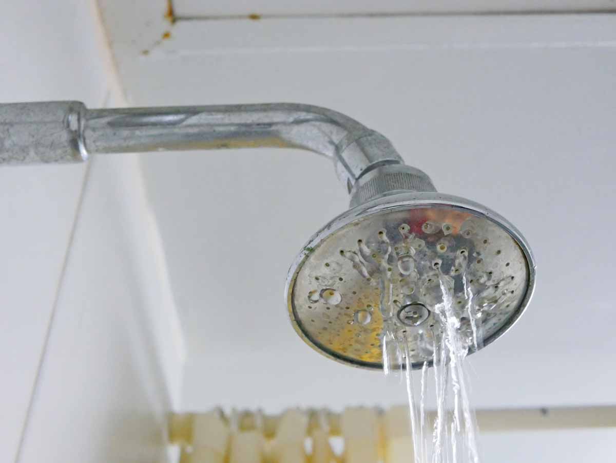 Shower head with visibly low water pressure